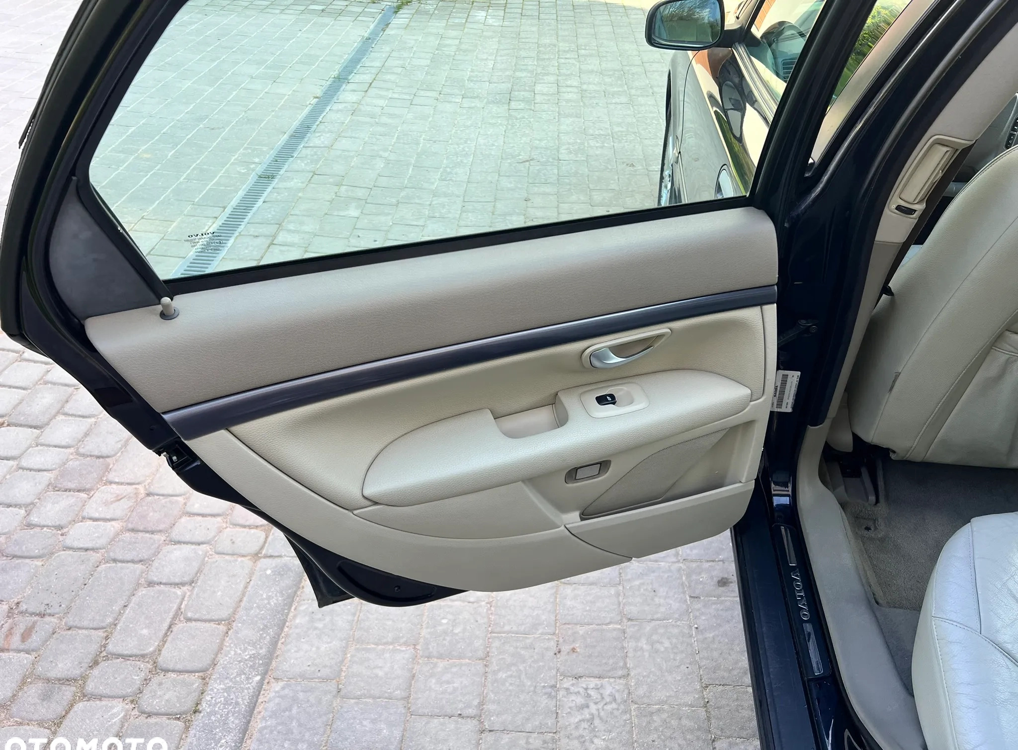 Volvo S80 cena 15000 przebieg: 301318, rok produkcji 2005 z Wieliczka małe 704